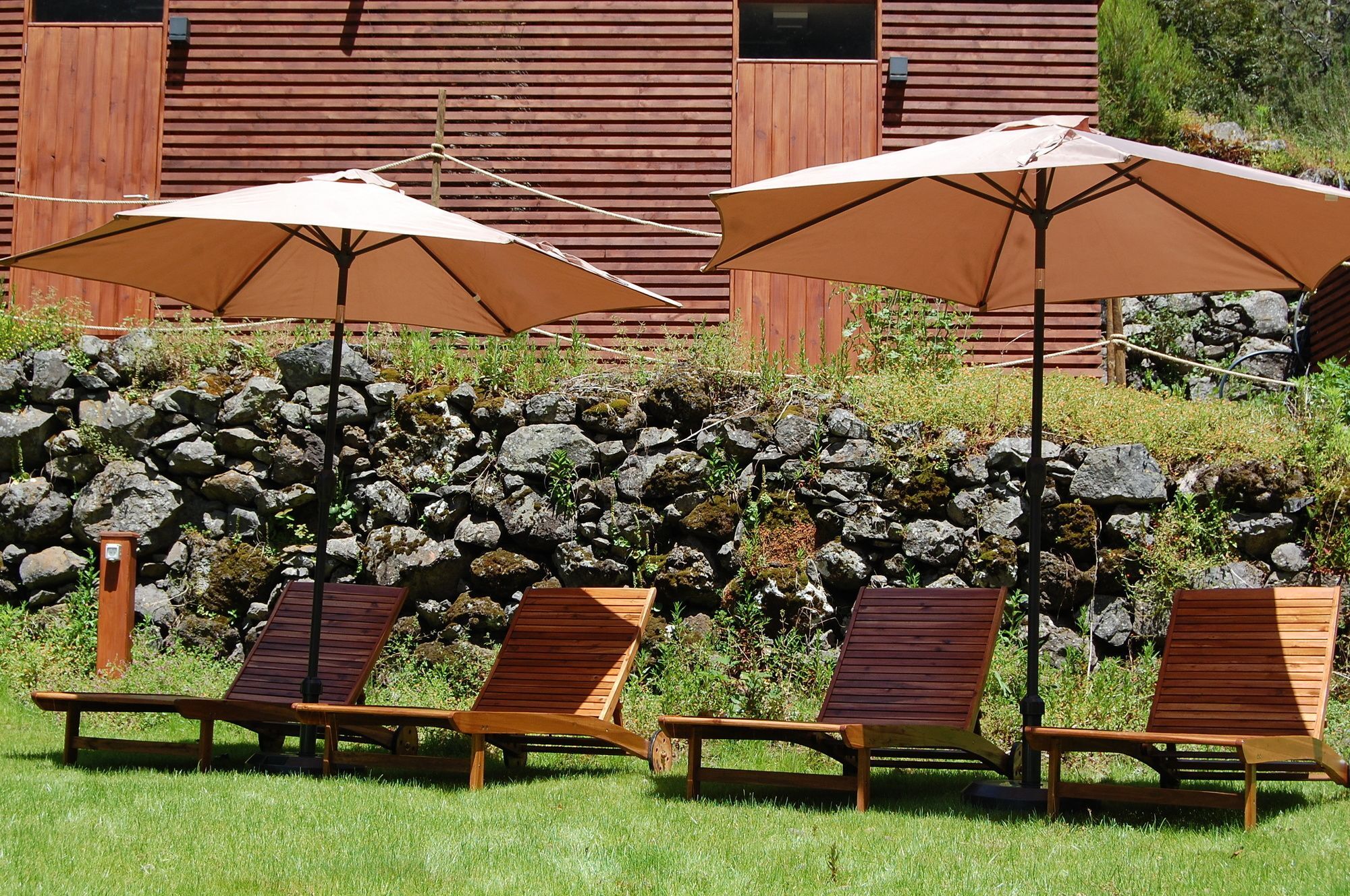 Nature Inn Madeira - Glamping Порту-Мониш Экстерьер фото